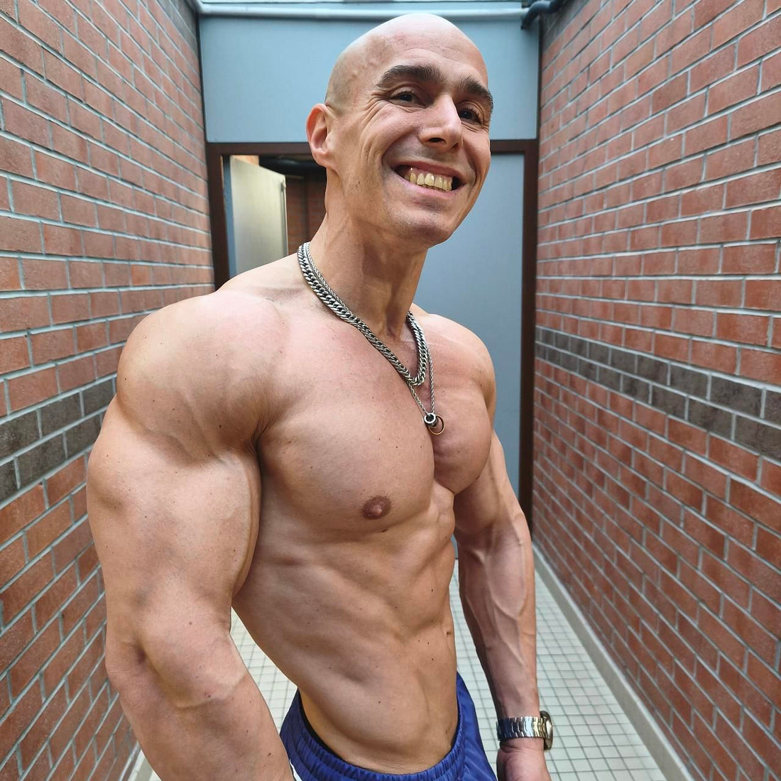 @<a href="https://www.instagram.com/fit.addict.baptiste/#">fit.addict.baptiste</a>