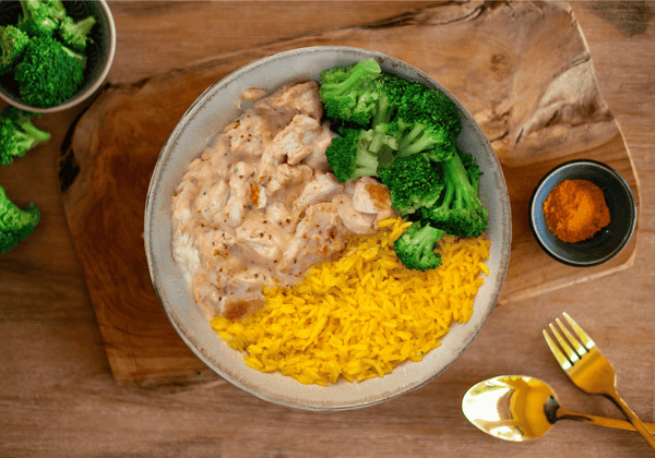 Sauce coco-chili-citronnelle au poulet